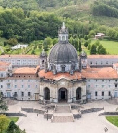 santuario de loyola 800x457 1 376x308